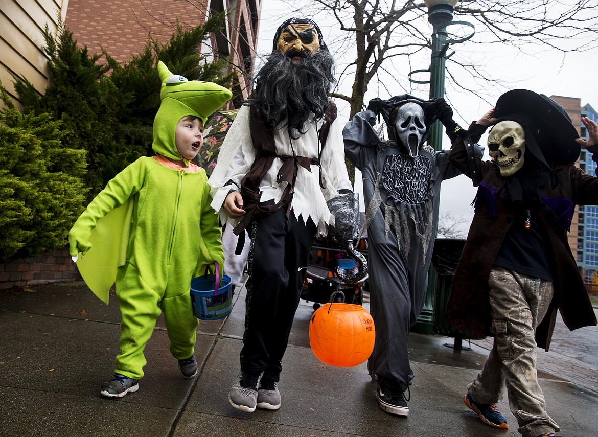 Join the Halloween Fun in Sandpoint: A Complete Event Guide