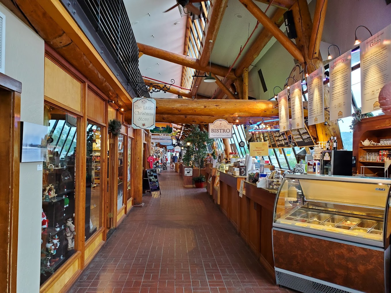 Explore Cedar Street Bridge Public Market: Sandpoint's Vibrant Hub